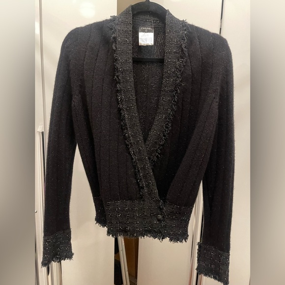 CHANEL Vintage  🌟 Cashmere blend 100% AUTHENTIC - Picture 6 of 16